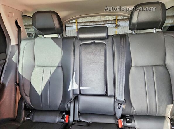 SALCR2FX5KH802477 2019 LAND ROVER DISCOVERY Белый Вид задней части салона