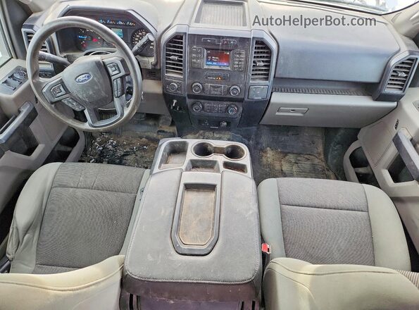 1FTFW1EG0HKD98816 2017 FORD F150 Белый Вид панели приборов