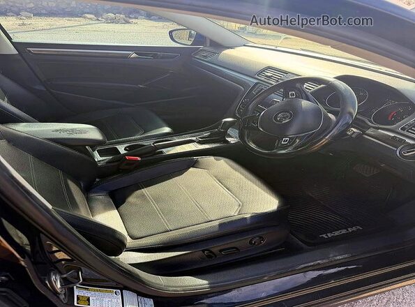 1VWBA7A33JC005519 2018 VOLKSWAGEN PASSAT Черный Вид сзади