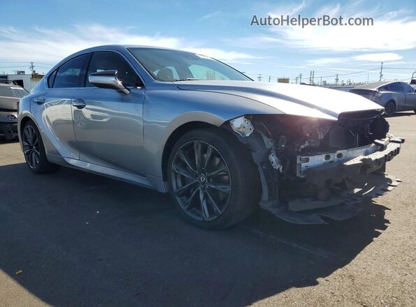 JTHGZ1E23M5021033 2021 LEXUS IS Серебряный Вид спереди