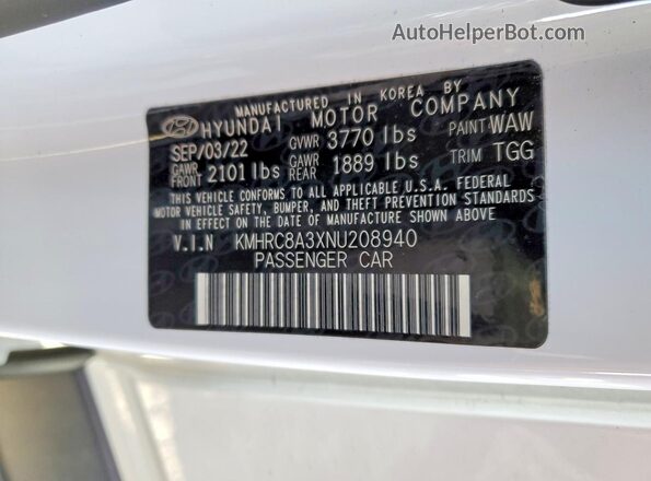 KMHRC8A3XNU208940 2022 HYUNDAI VENUE Белый 
