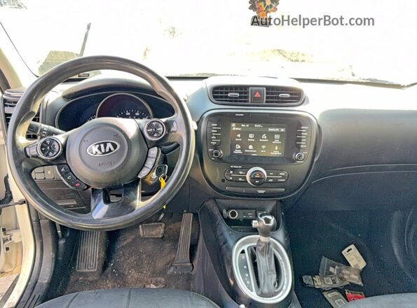 KNDJP3A59K7680809 2019 KIA SOUL Белый Вид задних сидений