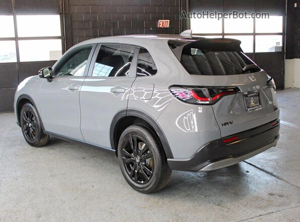 3CZRZ1H55TM709182 2026 HONDA HR-V Серый Вид спереди