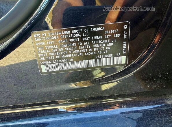 1VWBA7A33JC005519 2018 VOLKSWAGEN PASSAT Черный Вид задней части салона