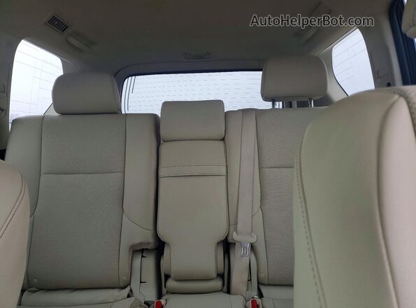 JTJAM7BX8L5247962 2020 LEXUS GX Серебряный Вид задней части салона