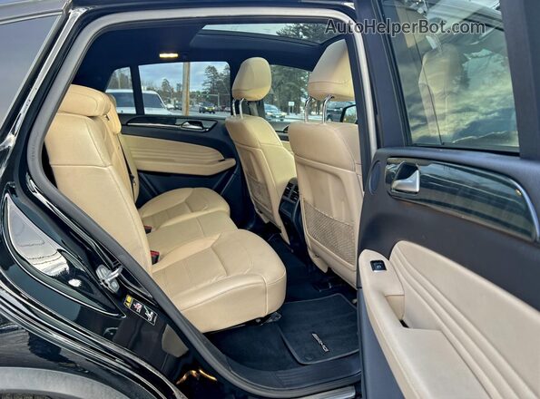 4JGED6EB1KA142762 2019 MERCEDES-BENZ GLE Черный Вид салона спереди