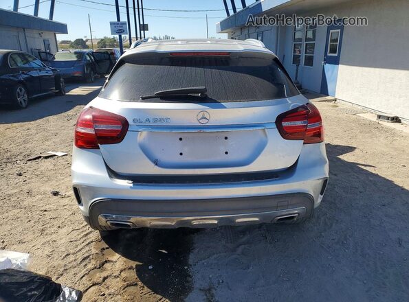 WDCTG4EB3LU021815 2020 MERCEDES-BENZ GLA-CLASS Silver Vista interior delantera