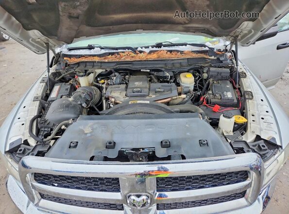 3C6UR5HL6HG670704 2017 RAM 2500 Серебряный Вид подкапотного пространства