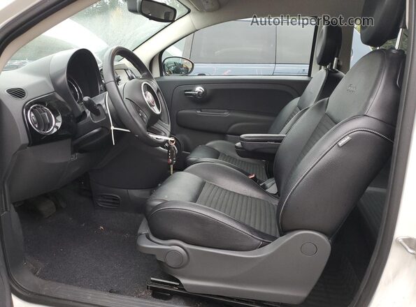 3C3CFFKH8JT362586 2018 FIAT 500 Белый Вид салона спереди