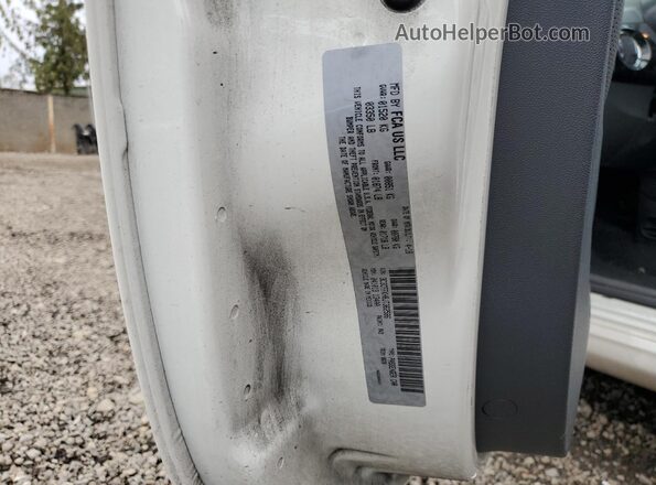 3C3CFFKH8JT362586 2018 FIAT 500 Белый Вид подкапотного пространства