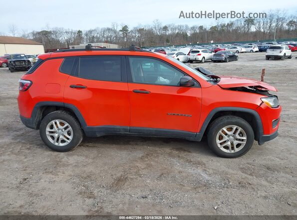 3C4NJCAB4JT339398 2018 JEEP COMPASS Orange Vista interior trasera