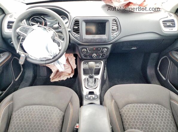 3C4NJCAB5LT133817 2020 JEEP COMPASS Gray Вид панелі приладів