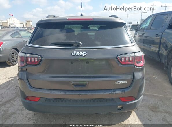 3C4NJCBB4HT672452 2017 JEEP NEW COMPASS Gray 