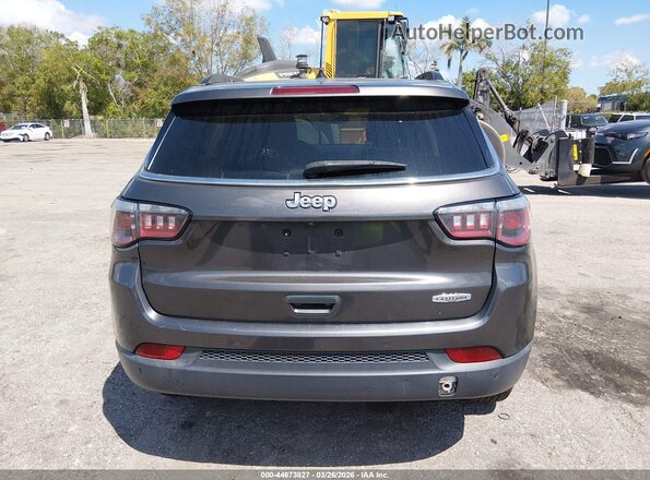 3C4NJCBBXJT263166 2018 JEEP COMPASS Gray 