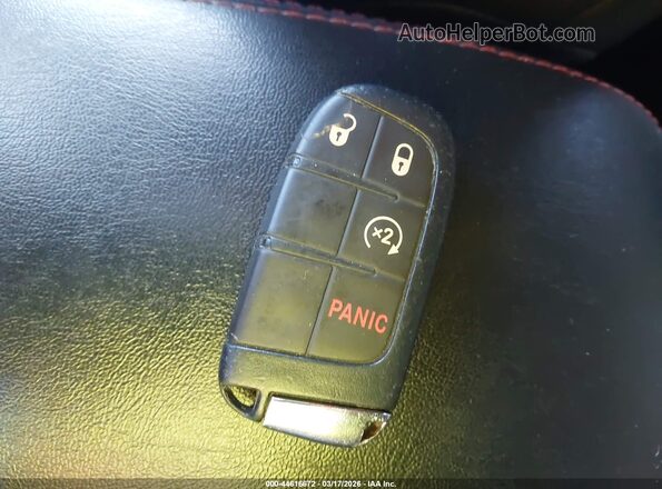3C4NJCCB3LT123302 2020 JEEP COMPASS Серебряный Вид панели приборов
