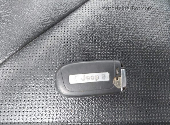 3C4NJCCB5MT555746 2021 JEEP COMPASS Blue Vista del salpicadero