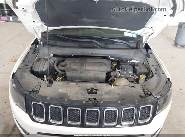 3C4NJDAB0JT248859 2018 JEEP COMPASS Белый Вид сзади