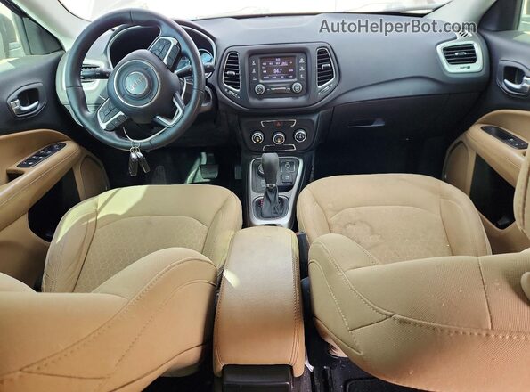 3C4NJDAB8JT135676 2018 JEEP COMPASS Charcoal Vista del salpicadero