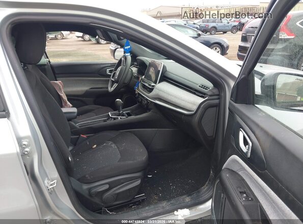 3C4NJDAN6ST566044 2025 JEEP COMPASS Серебряный Вид салона спереди