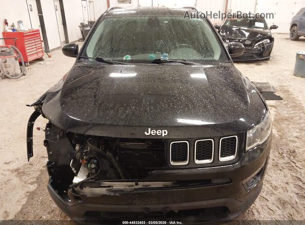 3C4NJDBB0JT314941 2018 JEEP COMPASS Black ხელსაწყოთა პანელის ხედი