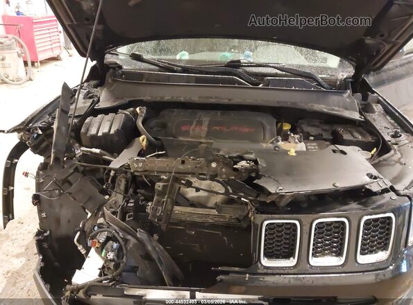 3C4NJDBB0JT314941 2018 JEEP COMPASS Black უკანა ხედი