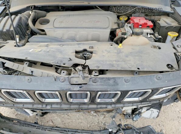 3C4NJDBB0KT741635 2019 JEEP COMPASS Silver Շարժիչի բաժամունքի տեսք