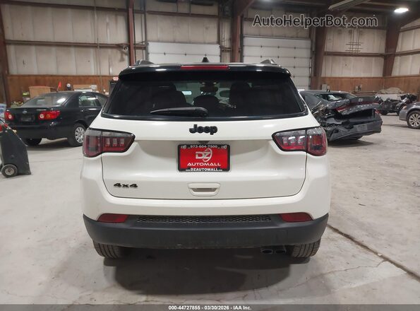 3C4NJDBB0KT796098 2019 JEEP COMPASS White 