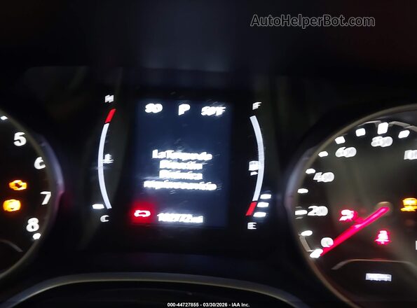 3C4NJDBB0KT796098 2019 JEEP COMPASS White Вид задніх сидінь