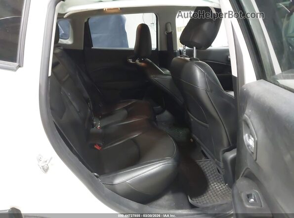 3C4NJDBB0KT796098 2019 JEEP COMPASS White Вид наклейки з VIN-кодом
