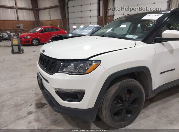 3C4NJDBB0KT796098 2019 JEEP COMPASS White 