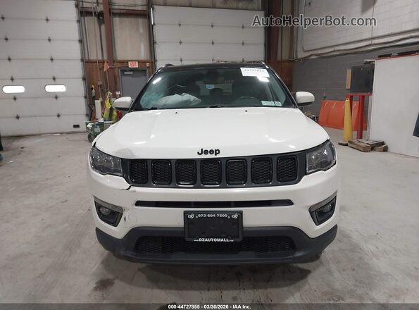 3C4NJDBB0KT796098 2019 JEEP COMPASS White Вид щитка приладів