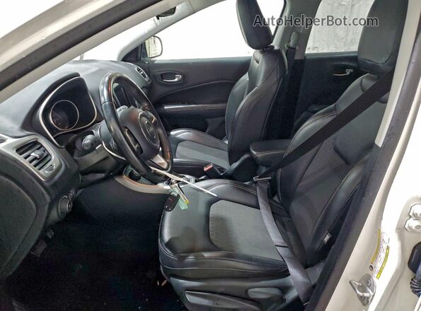 3C4NJDBB1KT849598 2019 JEEP COMPASS White Սալոնի դիմացի տեսք