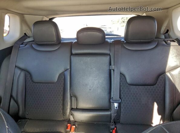 3C4NJDBB1MT570039 2021 JEEP COMPASS Red Вид задніх сидінь