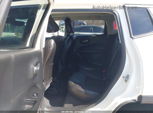 3C4NJDBB3LT222757 2020 JEEP COMPASS White VIN կոդի պիտակի տեսք