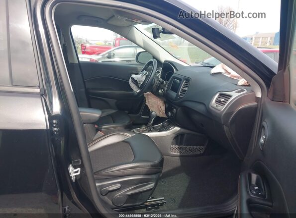 3C4NJDBB4LT150077 2020 JEEP COMPASS Black Front interior view