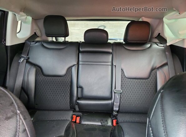 3C4NJDBB6KT674829 2019 JEEP COMPASS Black Հետևի նստատեղերի տեսք