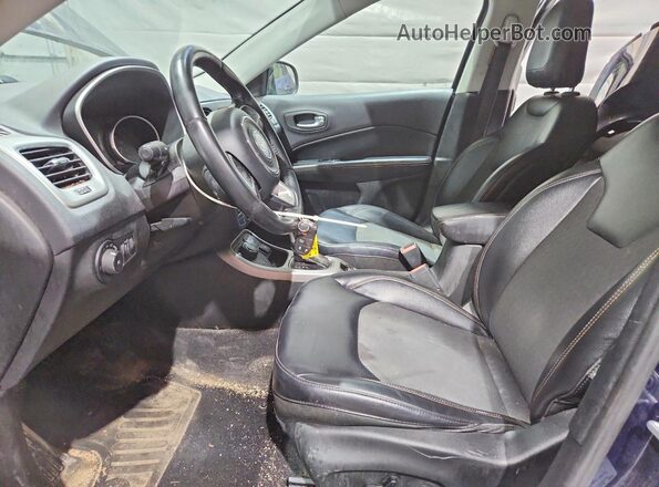3C4NJDBB7HT688845 2017 JEEP COMPASS Blue Widok wnętrza z przodu