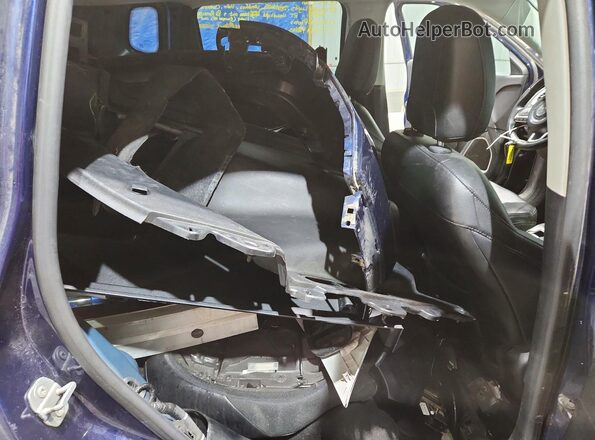 3C4NJDBB7HT688845 2017 JEEP COMPASS Blue Widok wnętrza z tyłu