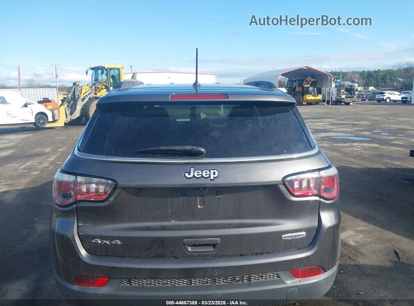 3C4NJDBB7JT150300 2018 JEEP COMPASS Черный 