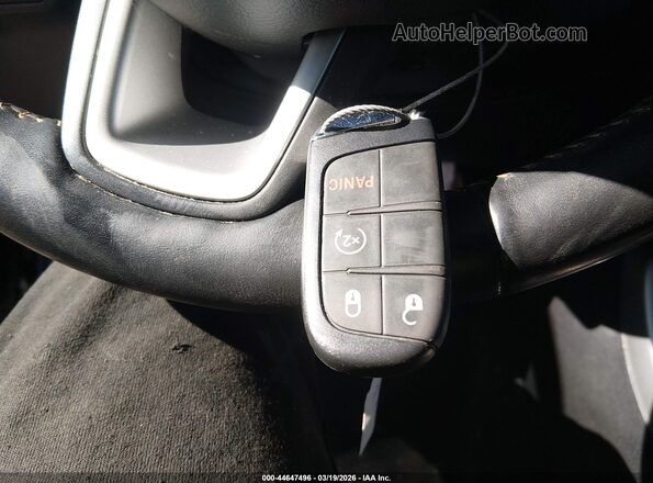 3C4NJDBB7MT557375 2021 JEEP COMPASS Черный Вид панели приборов