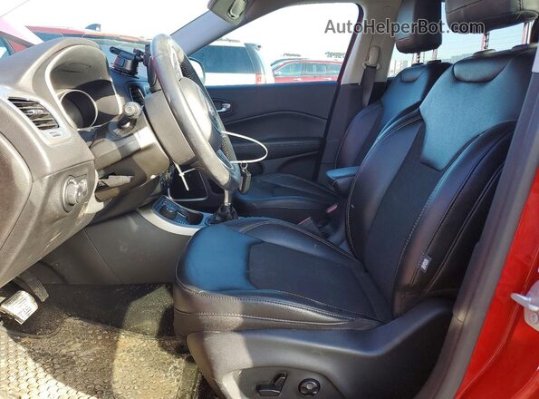 3C4NJDBB8LT115591 2020 JEEP COMPASS Red Вид салону спереду