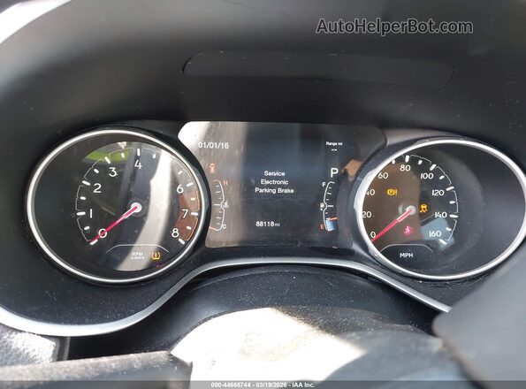 3C4NJDBB9HT597138 2017 JEEP NEW COMPASS Red Widok tylnych siedzeń