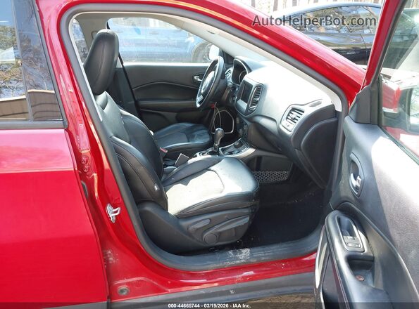 3C4NJDBB9HT597138 2017 JEEP NEW COMPASS Red Widok wnętrza z przodu