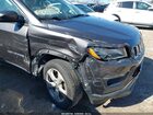2017 Jeep New Compass Latitude 4x4 Серый vin: 3C4NJDBBXHT657184