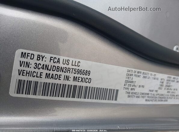 3C4NJDBN3RT596689 2024 JEEP COMPASS Silver ძრავის განყოფილების ხედი
