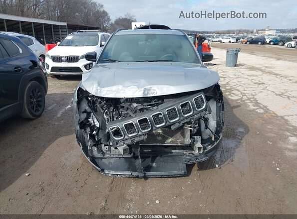 3C4NJDBN3RT596689 2024 JEEP COMPASS Silver წინა პანელის ხედი