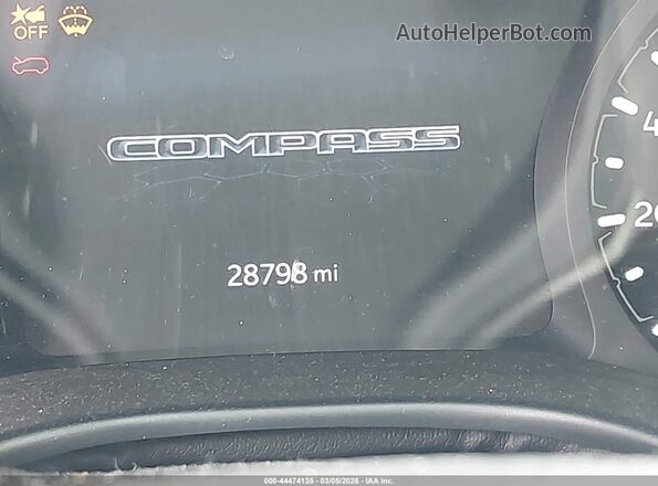 3C4NJDBN3RT596689 2024 JEEP COMPASS Silver სალონის 360-გრადუსიანი ხედი
