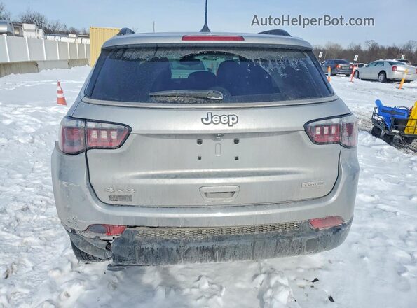 3C4NJDBN4PT560040 2023 JEEP COMPASS Silver უკანა ხედი