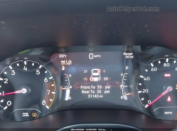 3C4NJDBN4RT168906 2024 JEEP COMPASS White Widok tylnych siedzeń