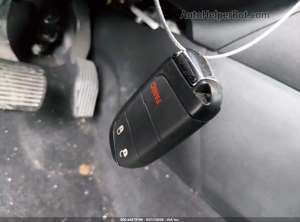 3C4NJDBN4ST529945 2025 JEEP COMPASS White Widok deski rozdzielczej